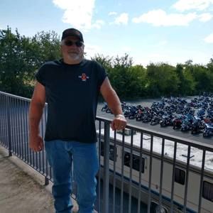 Meet your Posher, Russell